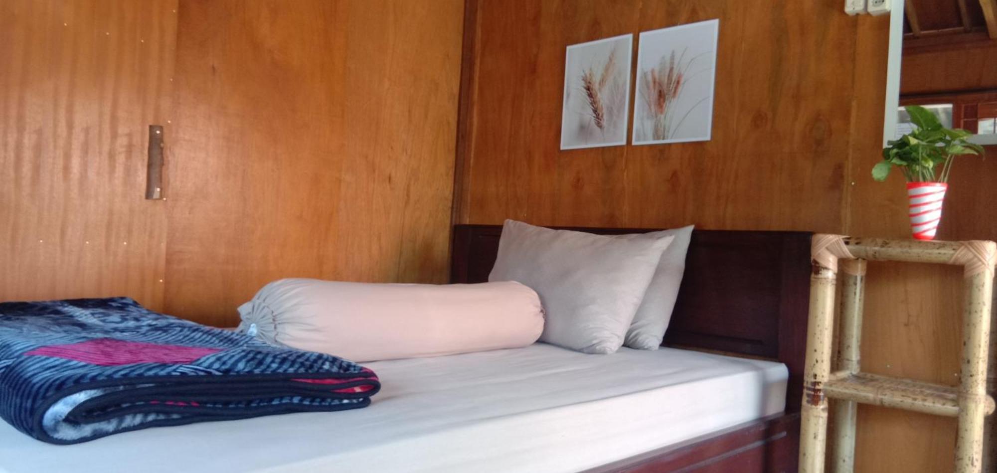Radiya Guesthouse 塞姆博伦拉旺 外观 照片