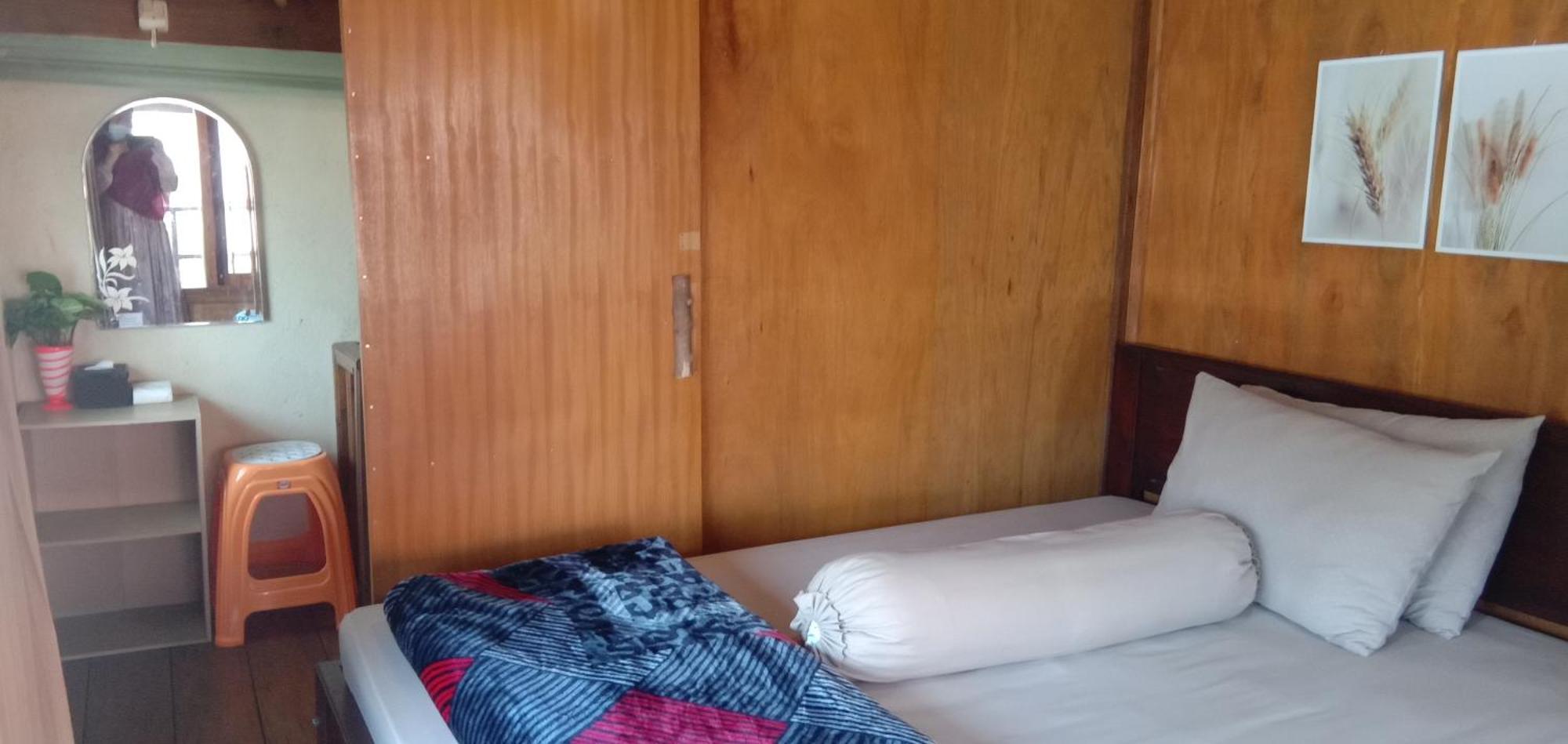Radiya Guesthouse 塞姆博伦拉旺 外观 照片