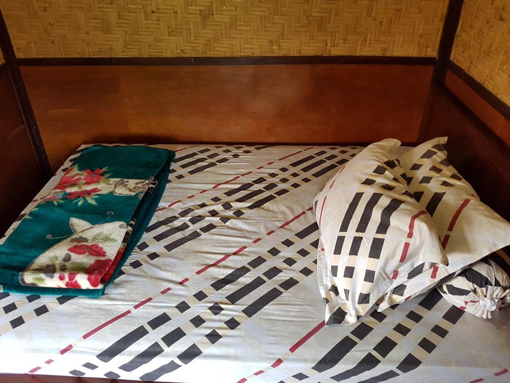 Radiya Guesthouse 塞姆博伦拉旺 客房 照片